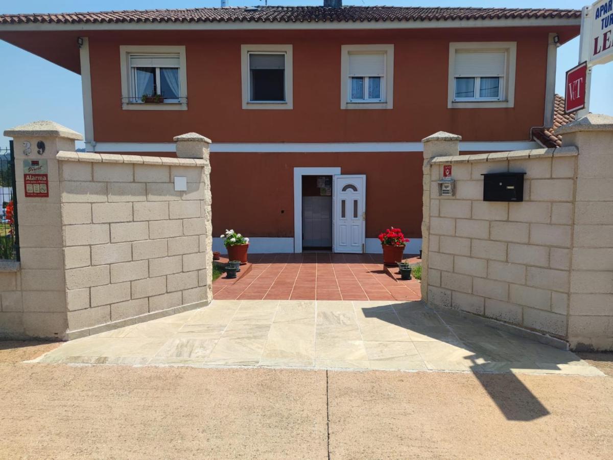 Apartamentos Turisticos Lemos 오 페드로우소 외부 사진