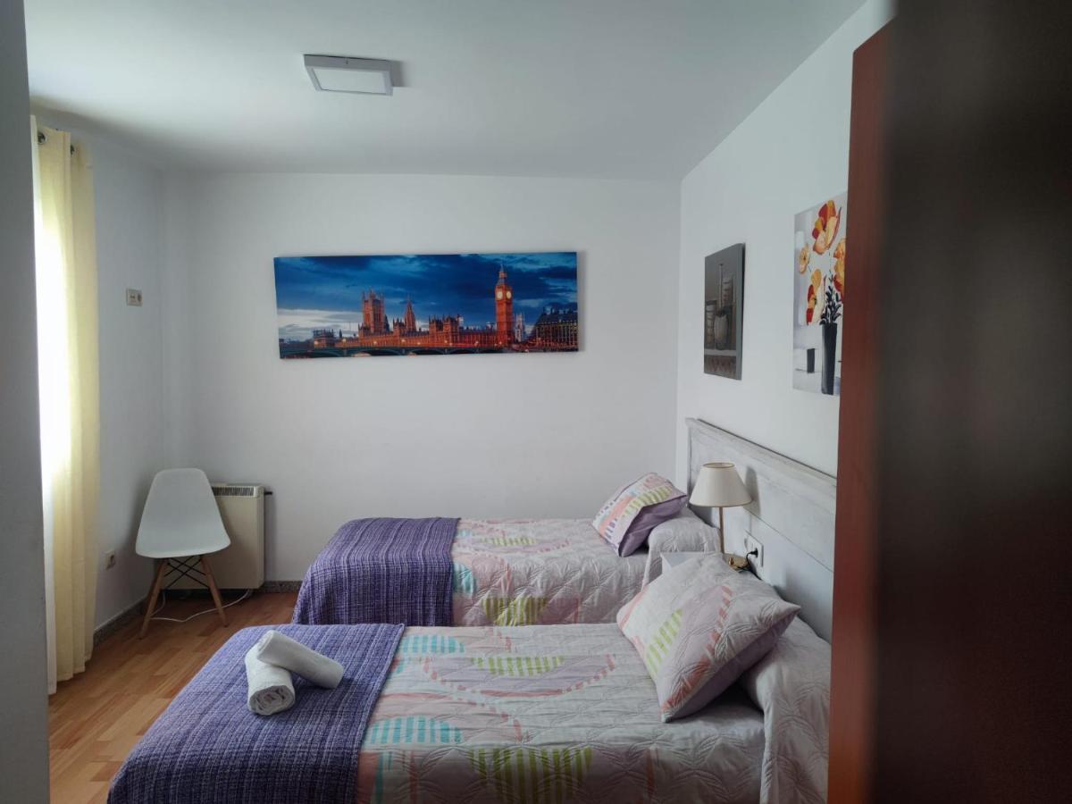 Apartamentos Turisticos Lemos 오 페드로우소 외부 사진
